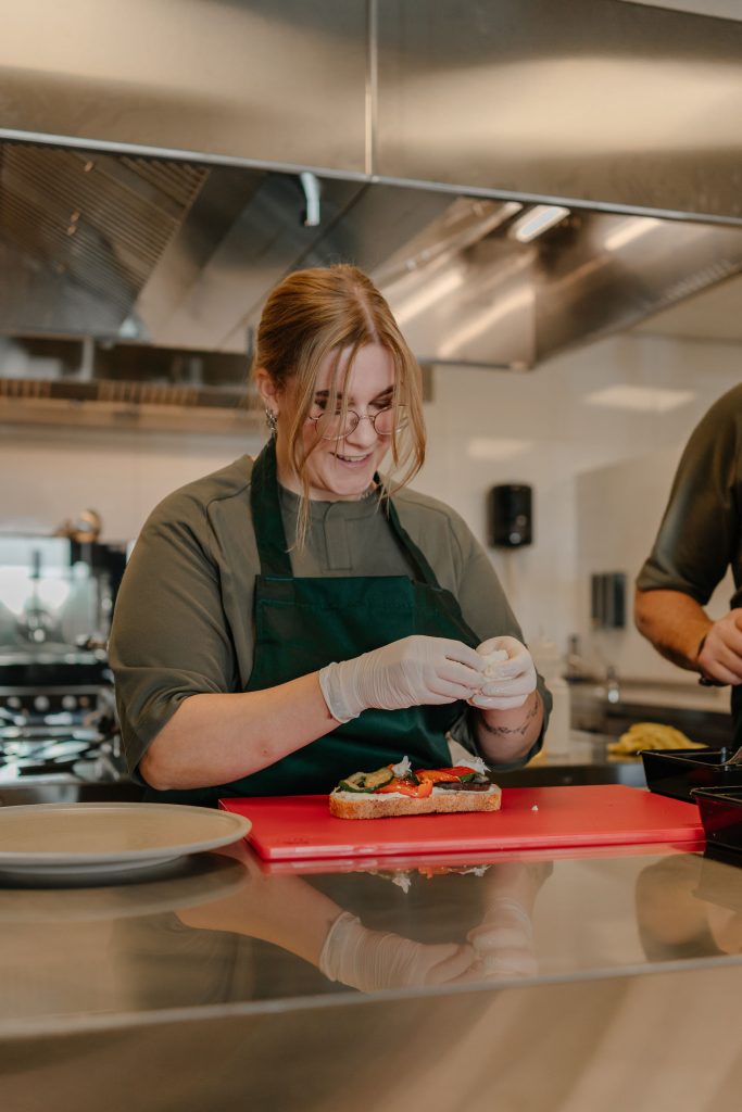 Samen werken in de keuken - Zorg Opmaat en Bij Maaten